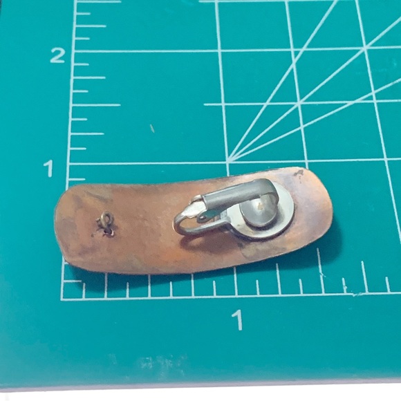 Vintage mixed metal copper abstract geometric clip on earrings - Picture 6 of 6